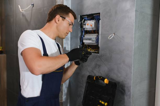 Best Licensed Electrician  in Moxee, WA